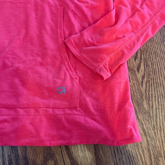 GAPFit Breathe Hoodie Pullover Top Vibe Red Athletic Kangaroo Pocket Size M - Picture 9 of 9